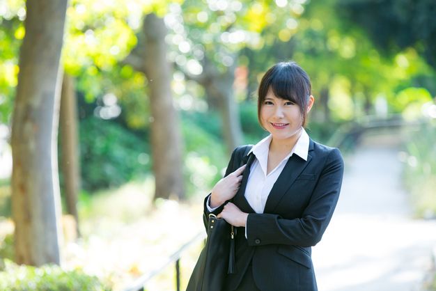 なぜ地元で働きたいのか 地元で働くメリットやデメリット 働いていてよかったこととは ジョブール