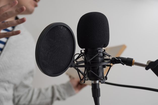 声優の年収 給料はどれくらい 相場感や給料を上げるための転職術を教えます ジョブール