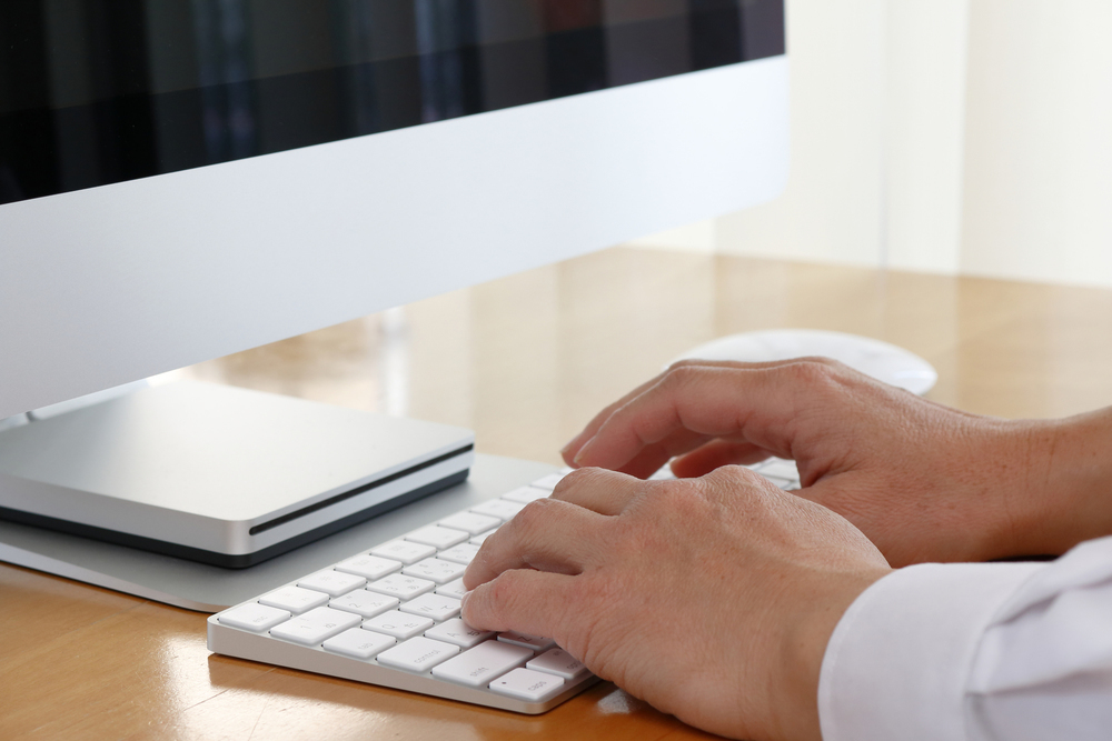 コピーライターの年収 給料はどれくらい 給料を上げるための４個の心得も紹介します ジョブール