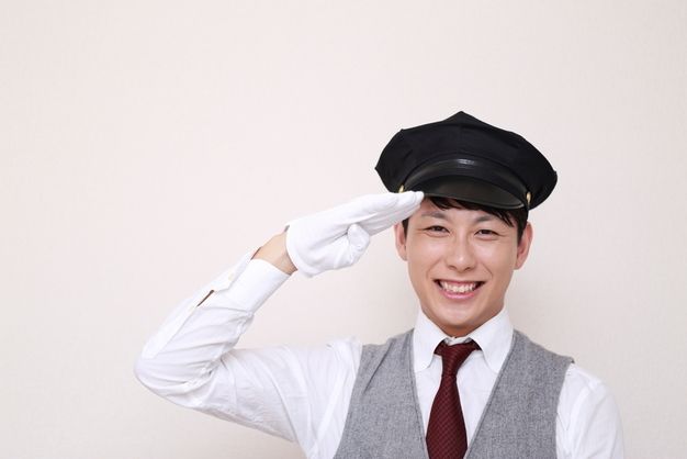 ハイヤー運転手の年収はどれくらい 相場感や給料の決まり方などを教えます ジョブール ハイヤー運転手の年収はどれくらい 相場感や給料の決まり方などを教えます ジョブール