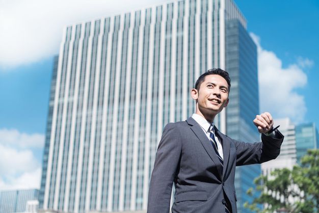 法人営業の年収はどのくらい 相場は 給料がアップしたときの事についてもお話しします ジョブール