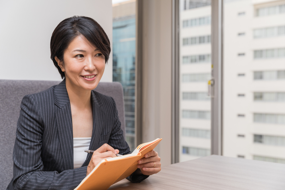 キャリアアドバイザーの年収はどれくらい 相場感や給料を上げるための転職術を教えます ジョブール