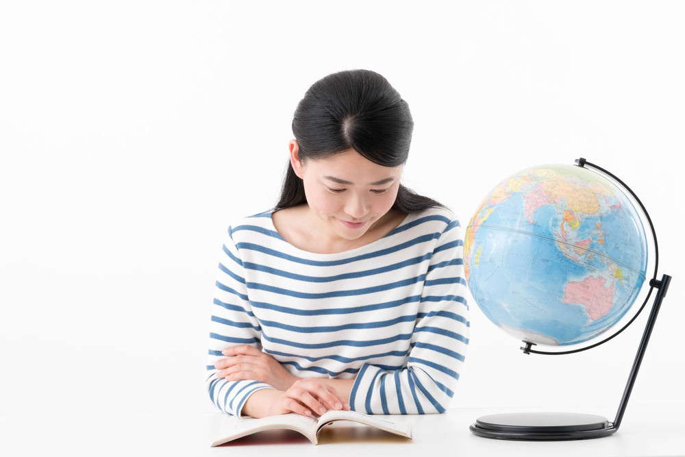 バイヤーの仕事はどんな人に向いているの 仕事内容や向き不向き キャリアについて解説します ジョブール